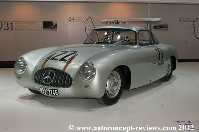 Mercedes 300SL W194 "Gullwing" 1952 - Le Mans Winner